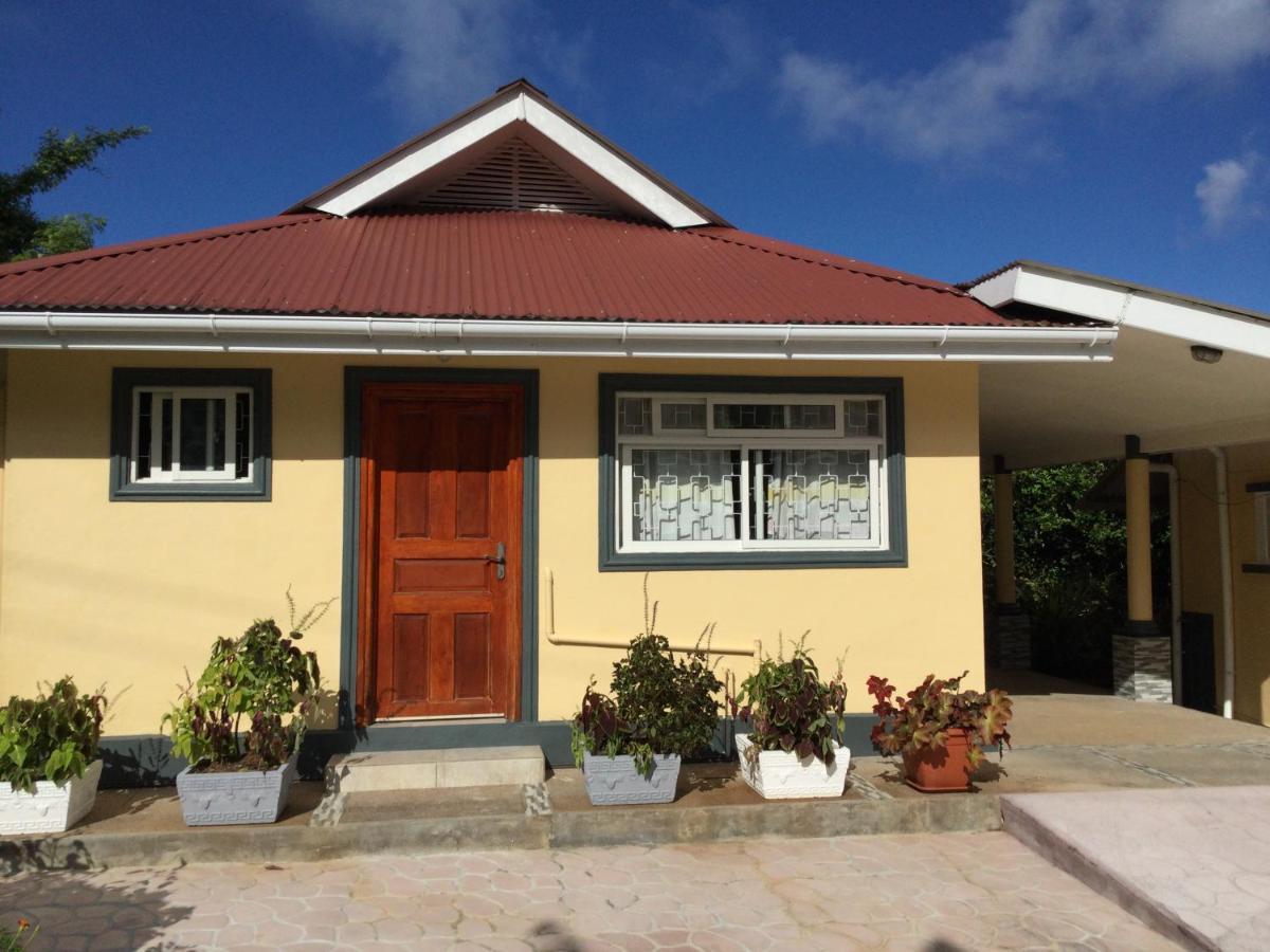 Mountain Top Chalet วิกตอเรีย ภายนอก รูปภาพ
